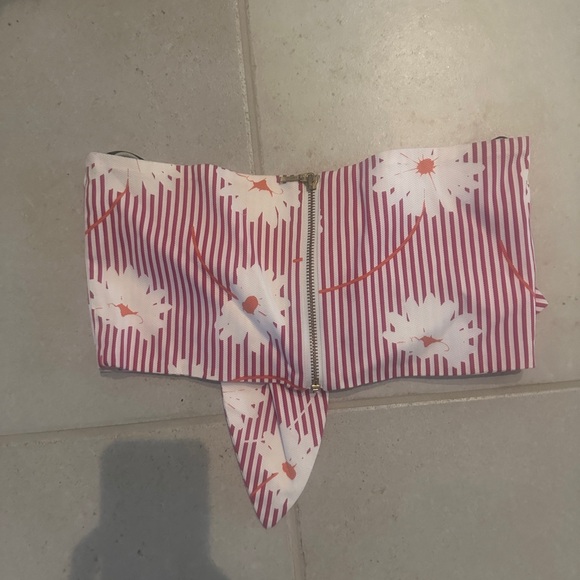 Laetitia Floral Strapless Crop Top with Bow Small - Picture 2 of 3